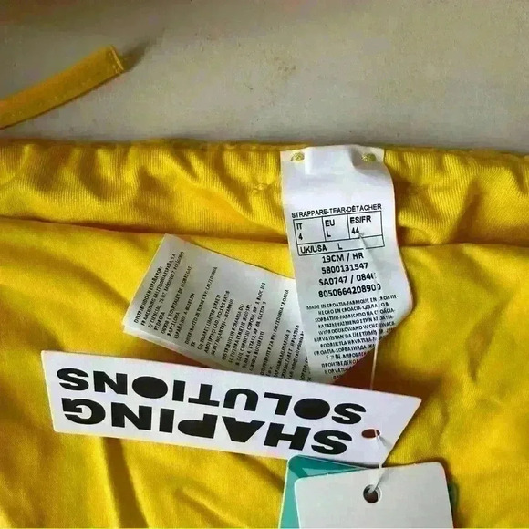 NWT Calzedonia swimming suit in bright yellow - Picture 3 of 5